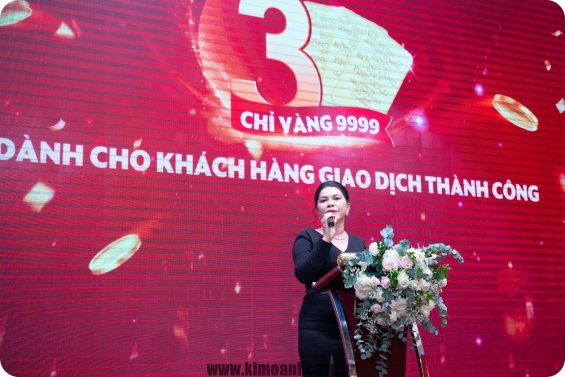Bà Đặng Thị Kim Oanh - Chủ tịch HĐQT kiêm Tổng Giám đốc Kim Oanh Group gửi lời chúc mừng đến nhiều khách hàng đã nhanh tay sở hữu những sản phẩm Richland Residence.