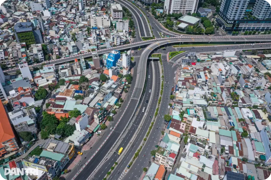 Bất động sản TP.HCM và vùng ven bước vào chu kỳ hồi phục mới