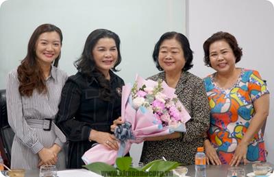 Nguyên Phó Chủ Tịch Nước - Bà Trương Mỹ Hoa đến thăm Kim Oanh Group