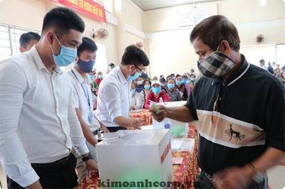 Bồi thường 560 trường hợp và có thêm 433 hộ dân bốc thăm nhận đất tại Khu tái định cư Lộc An - Bình Sơn