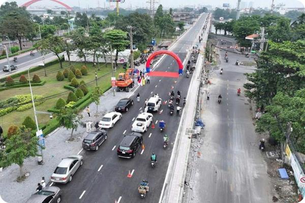 Cầu Bình Triệu 1 chính thức thông xe: Nâng tĩnh không, gỡ nút thắt giao thông thủy TP.HCM