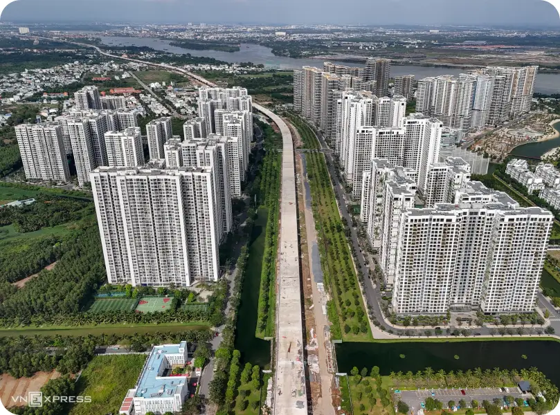 Diện mạo 15 km cầu cạn Vành đai 3 TP.HCM dần hiện rõ tiến độ mới