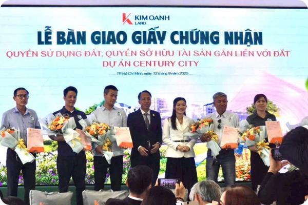 Kim Oanh Group bàn giao sổ đợt 1 dự án Century City, Legacy Prime