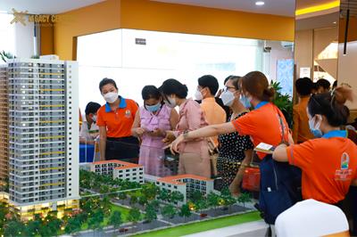 LEGACY CENTRAL CỦA KIM OANH GROUP HÚT KHÁCH TRONG SỰ KIỆN “CHUẨN SỐNG HIỆN ĐẠI - NGẬP TRÀN LỘC MAY”