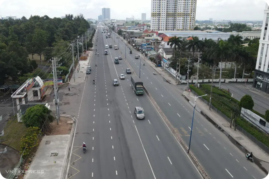 Quốc lộ 13 khoác diện mạo mới sau mở rộng 8 làn