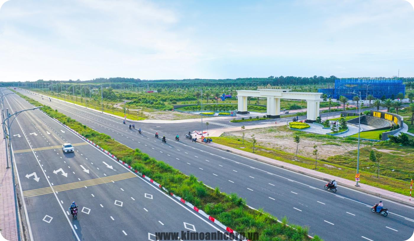 Mega City 2 sở hữu vị trí đắc địa khi nằm trên mặt tiền tuyến đường 25C (Nguyễn Ái Quốc) có lộ giới 100m kết nối trực tiếp vào Sân Bay Quốc Tế Long Thành.