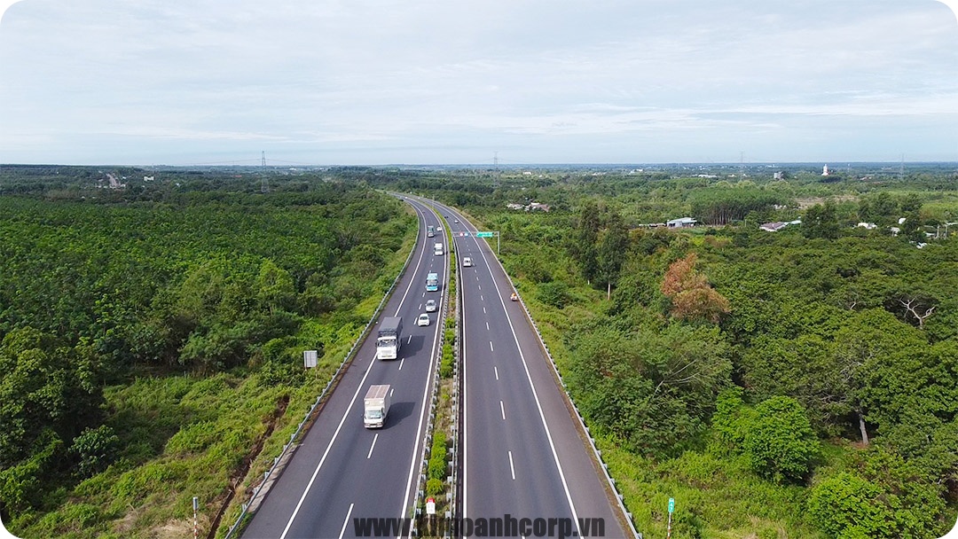 Cao tốc TPHCM- Long Thành- Dầu Giây thường xuyên xảy ra ùn tắc giao thông nhất là tại các trạm thu phí vào các dịp cuối tuần, nghỉ lễ. 