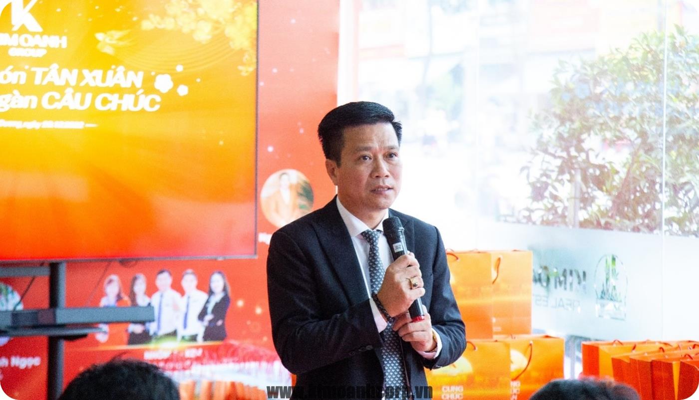 Ông Tô Duy Chinh đại diện Ban lãnh đạo Tập đoàn gửi lời chúc mừng năm mới đến toàn thể CBNV chi nhánh Bình Dương